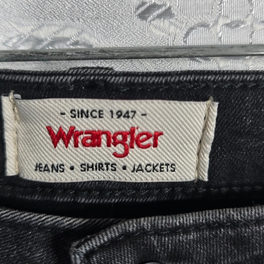 Wrangler Woman High Rise Fierce Flare Jeans Faded Black 16x32 NEW Retro Cowgirl - Picture 3 of 11